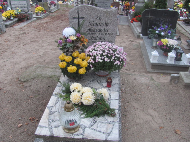 Grób Helena Tywusik